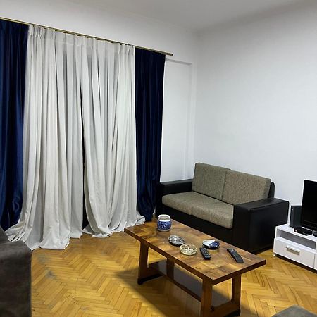 Апартаменты Bazaar City Center 3 Тирана Экстерьер фото