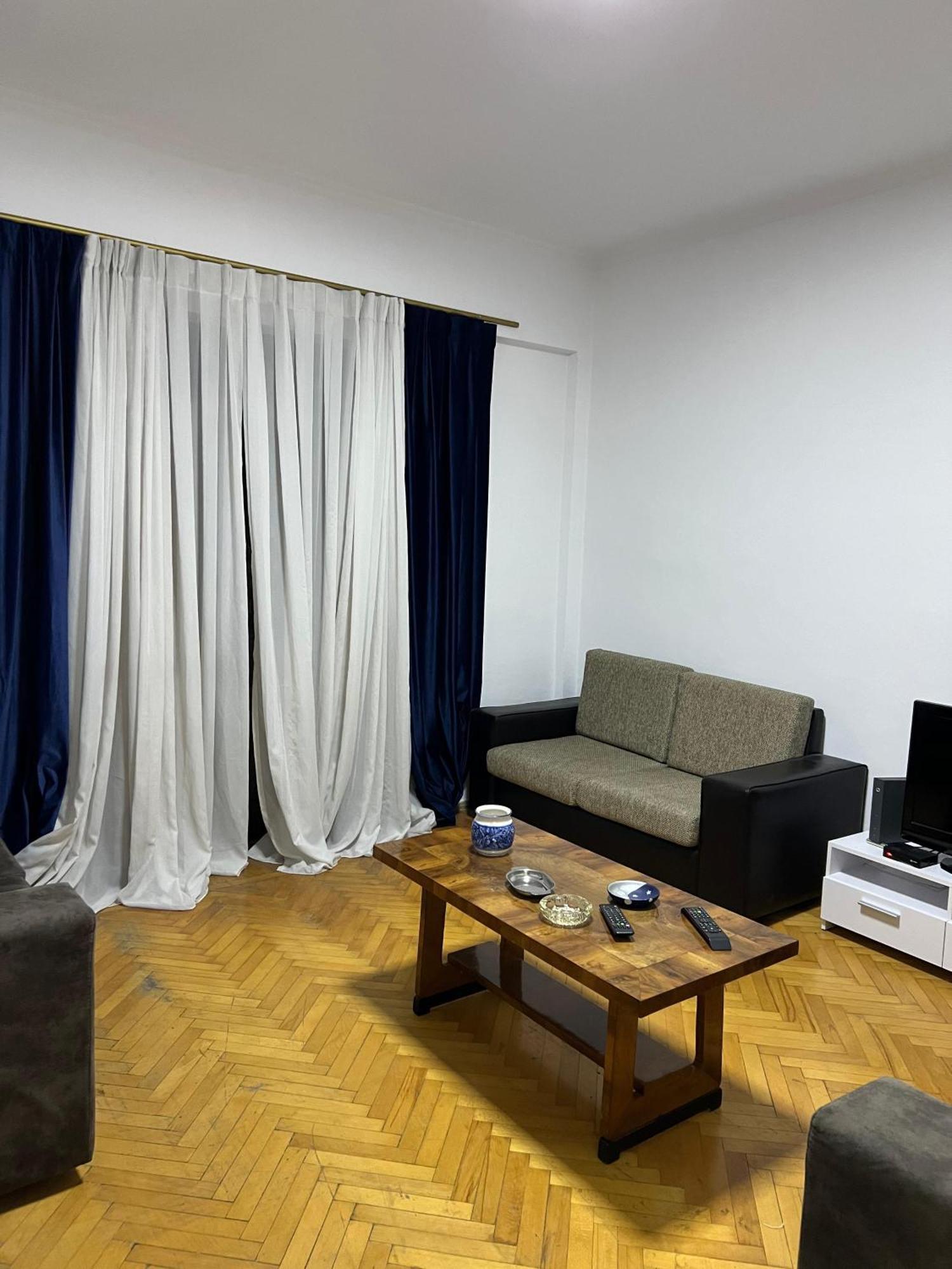 Апартаменты Bazaar City Center 3 Тирана Экстерьер фото